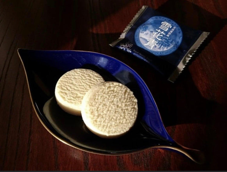 Snowflake Green Raw Chocolate (Kem tươi/Kem dâu đánh bông)